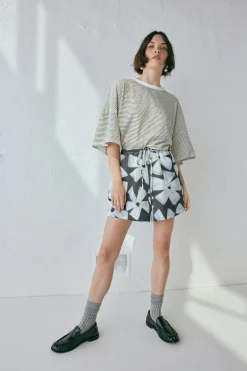 Annika Shorts Fiore