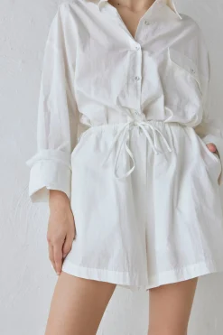 Annika Shorts White