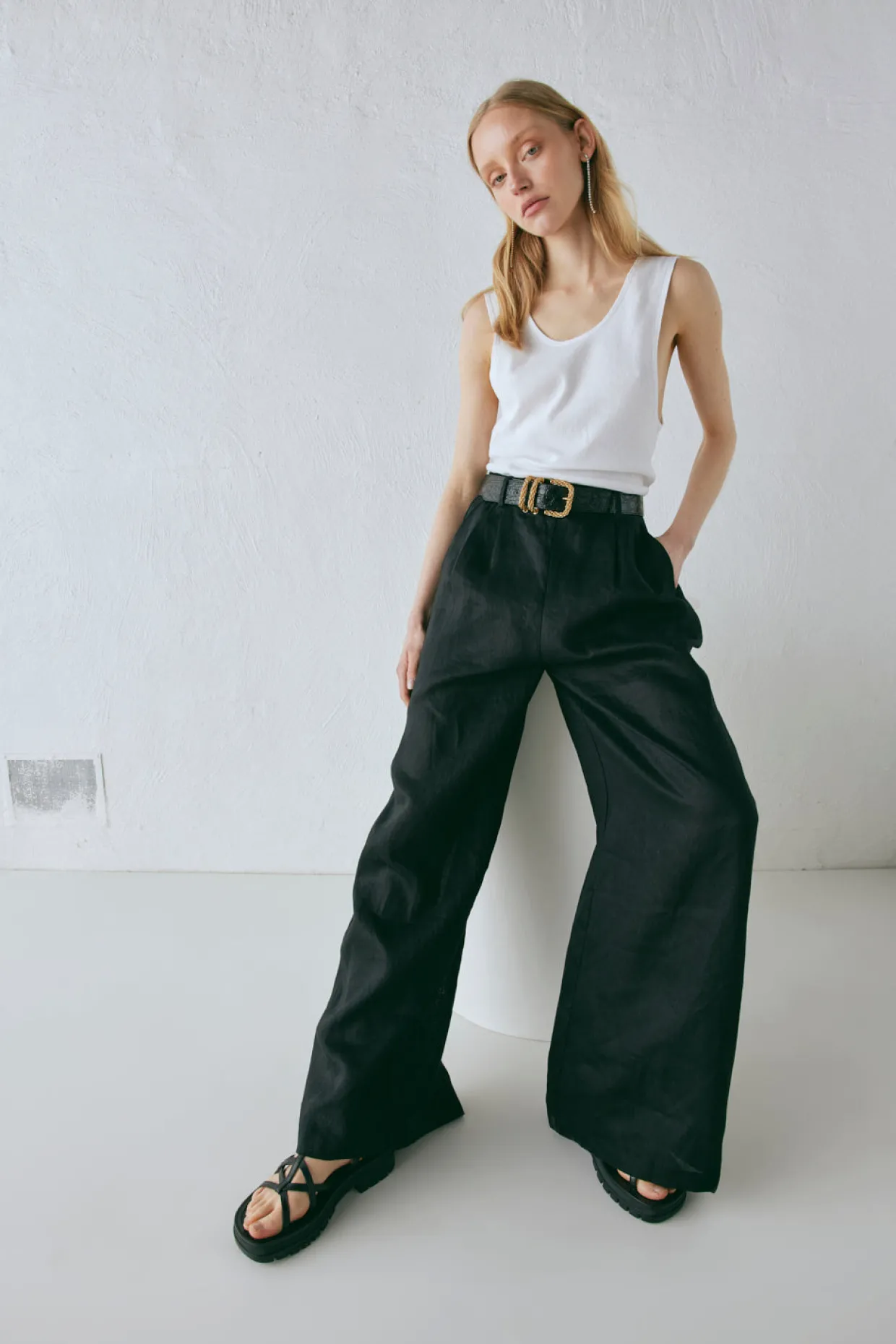 Energy Flows Linen Pants Black