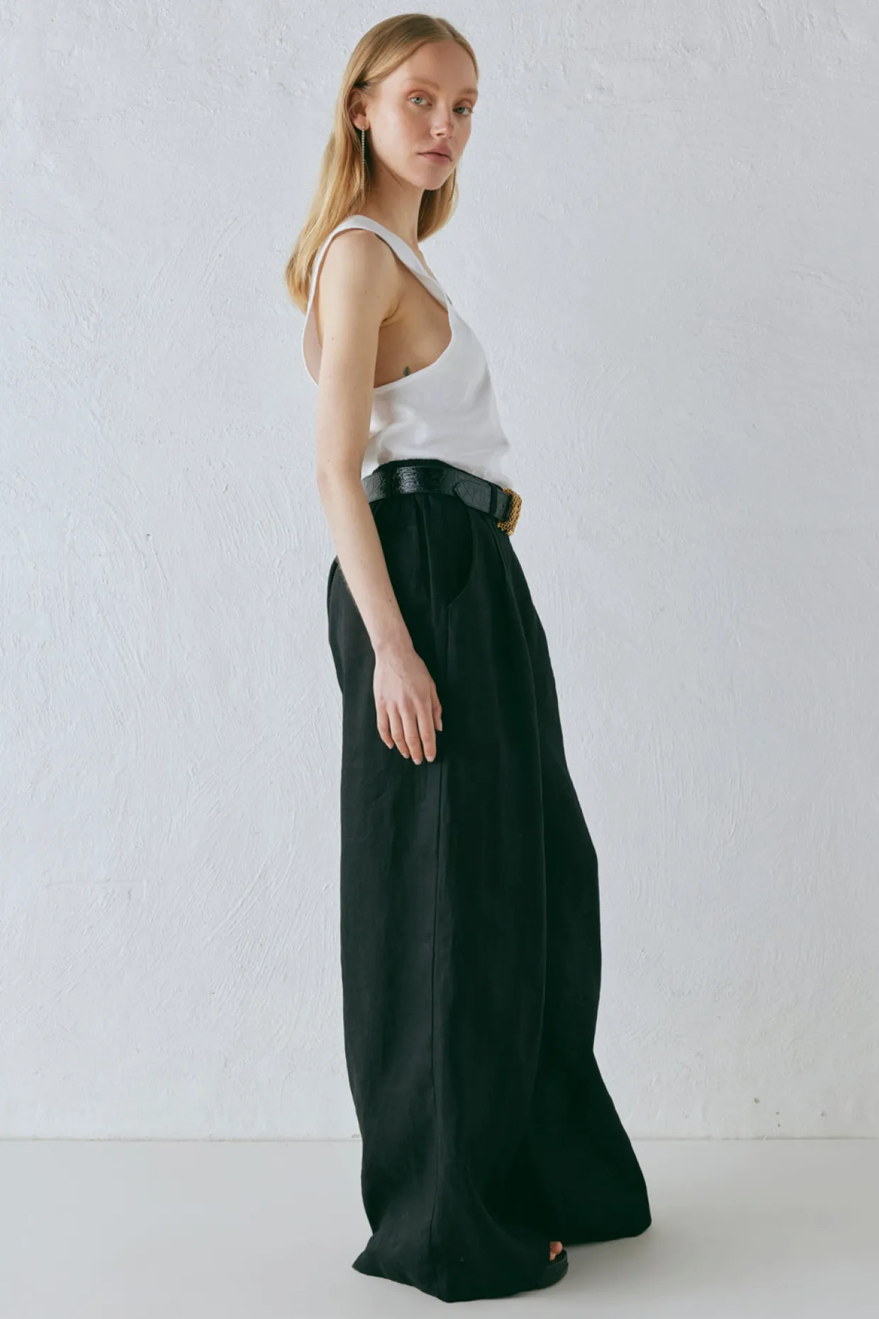 Energy Flows Linen Pants Black
