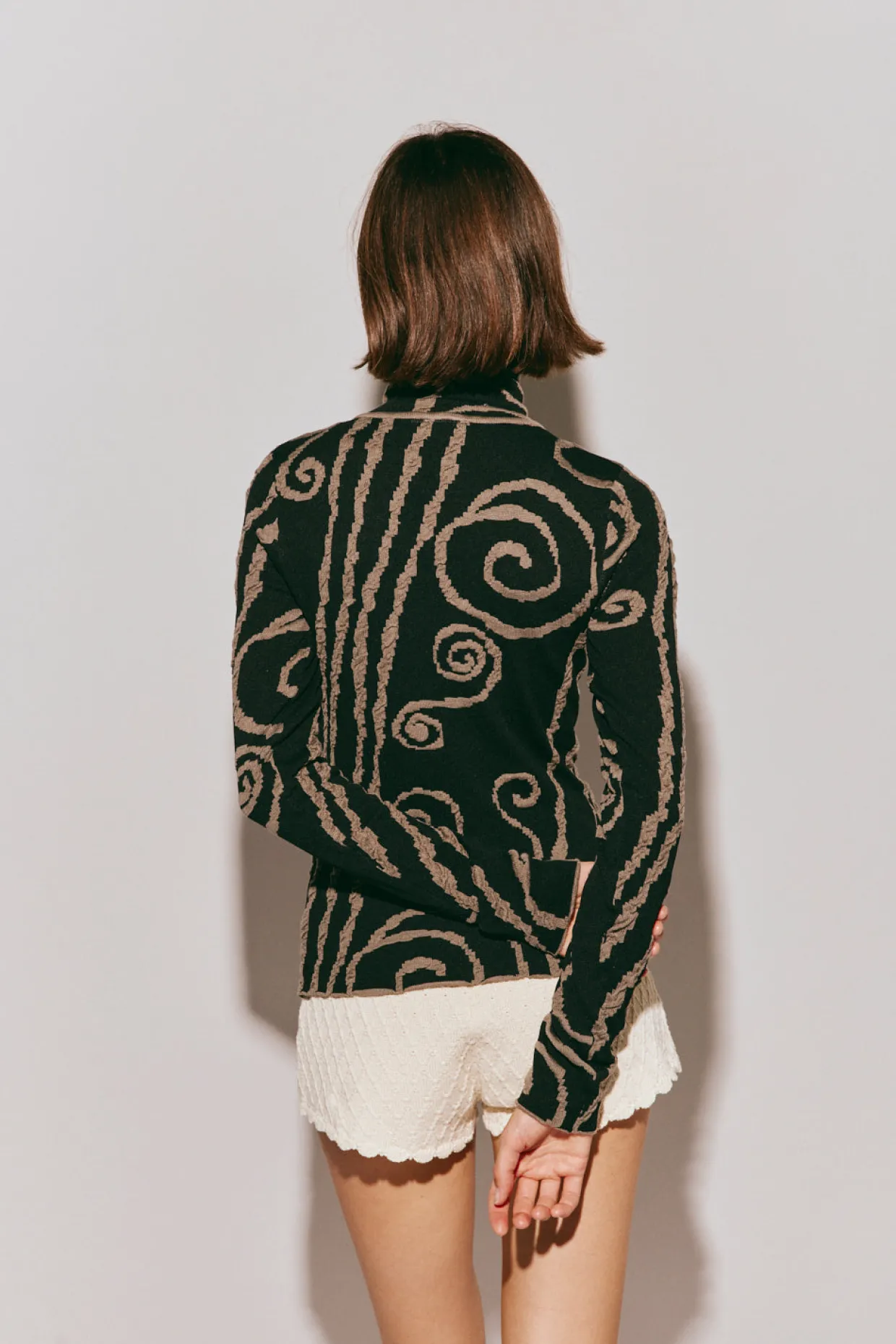 Ivy Muse Knit Skivvy Black Swirl