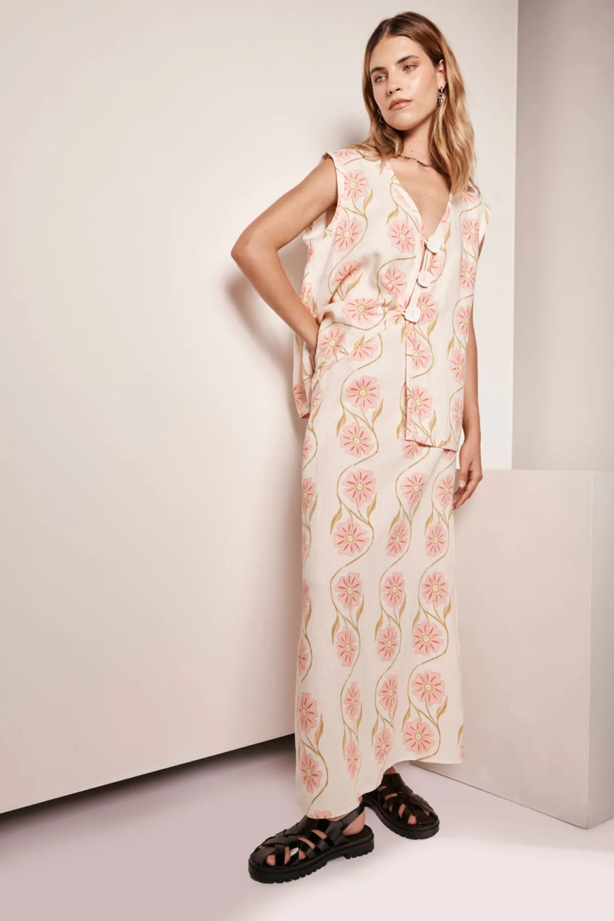 Lorena Linen Vest Bloom