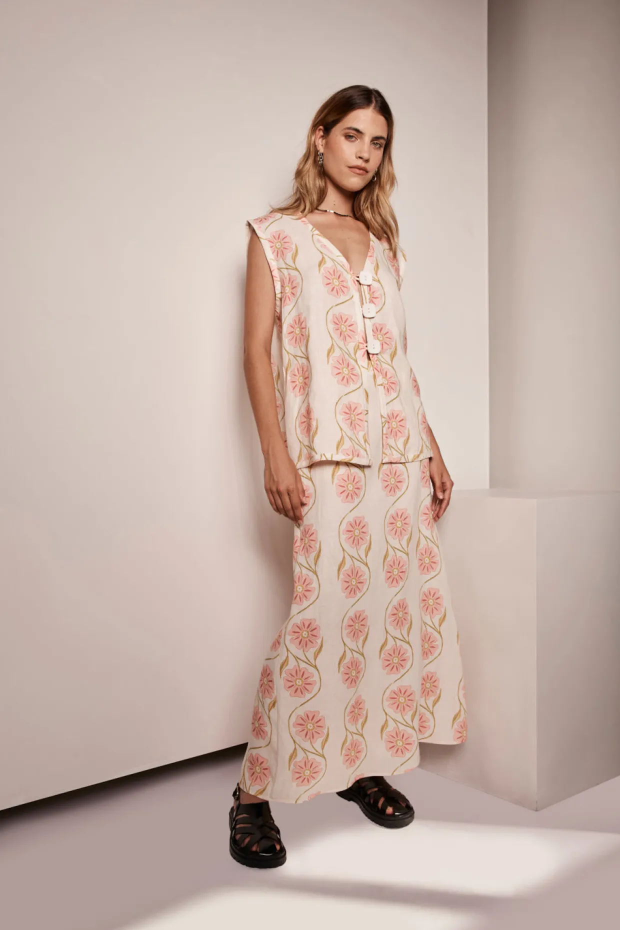 Lorena Linen Vest Bloom