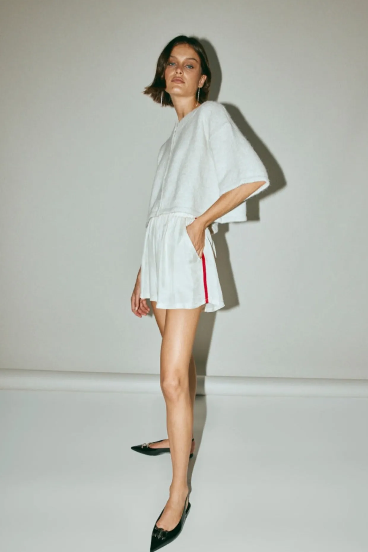 Moonscapes Shorts Cream