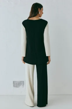 Suri Knit Top Splice