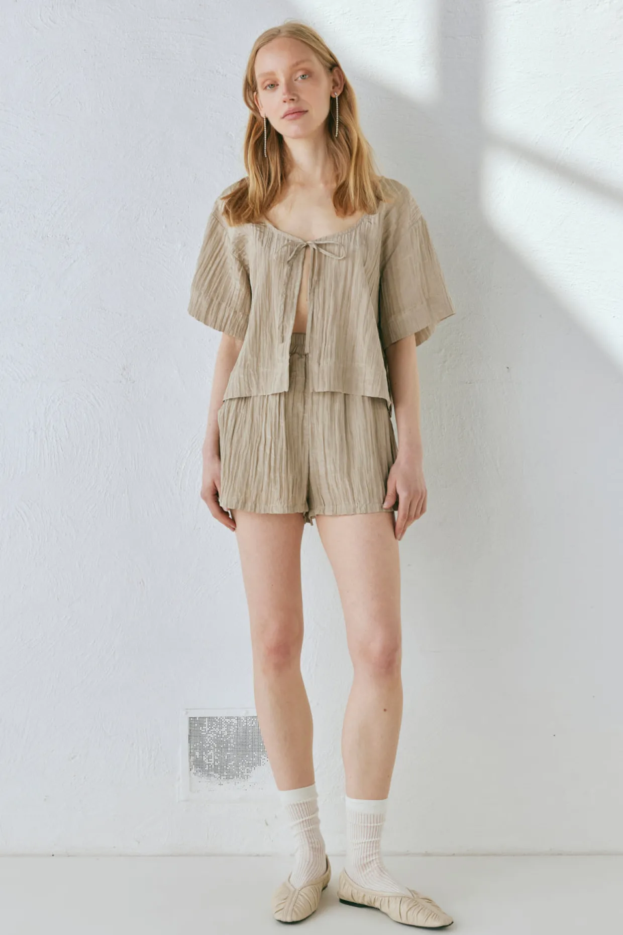 The Sea & I Shorts Taupe