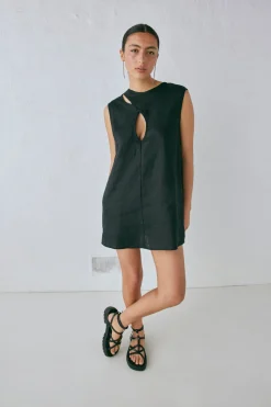 Yuri Linen Mini Dress Black
